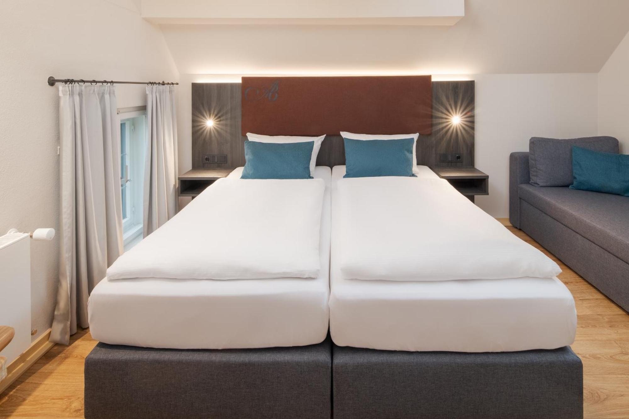Hotel Aiterbach Am Chiemsee ริมสติง ภายนอก รูปภาพ