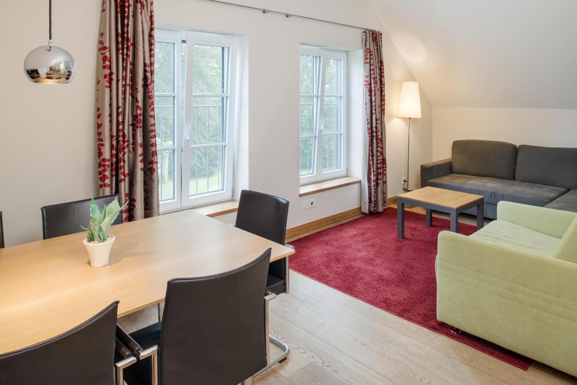 Hotel Aiterbach Am Chiemsee ริมสติง ภายนอก รูปภาพ